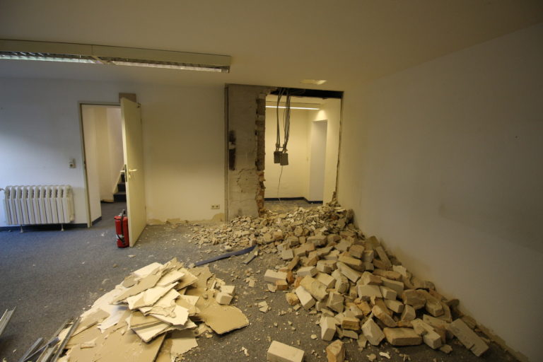 Statik und Tragwerksplanung für Einfamilienhäuser Wohnhäuser und Geschäftsbauten Berlin Structura Ingenieure ihr kompetenter Tragwerksplaner / Statiker Holzbau, Stahlbetonbau, Stahlbau, Massivbau